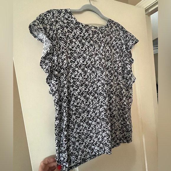 NEW! MICHAEL Michael Kors Floral Black and White Women's Blouse Size Medium - Picture 5 of 10